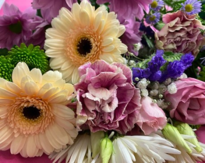 Florist Choice bouquet - Let the experts work their magic with a unique gift. Using the best quality blooms, our fully quailfied team of florists will create a beautiful bouquet.